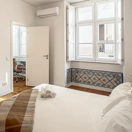 Apartment Bairro Alto Garden By Homing *