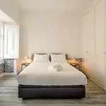 Bairro Alto Garden By Homing